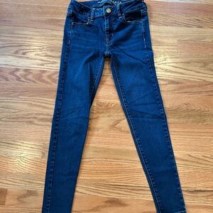 American Eagle dark washed jegging size 0 short